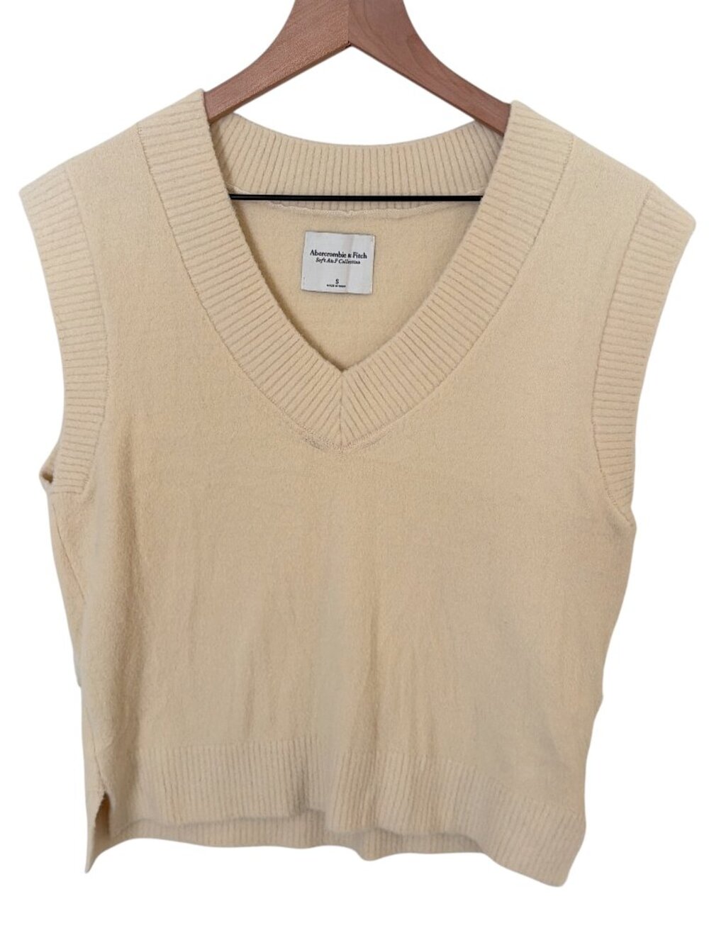 Abercrombie & Fitch Cream Soft Collection V-Neck Sweater Vest
